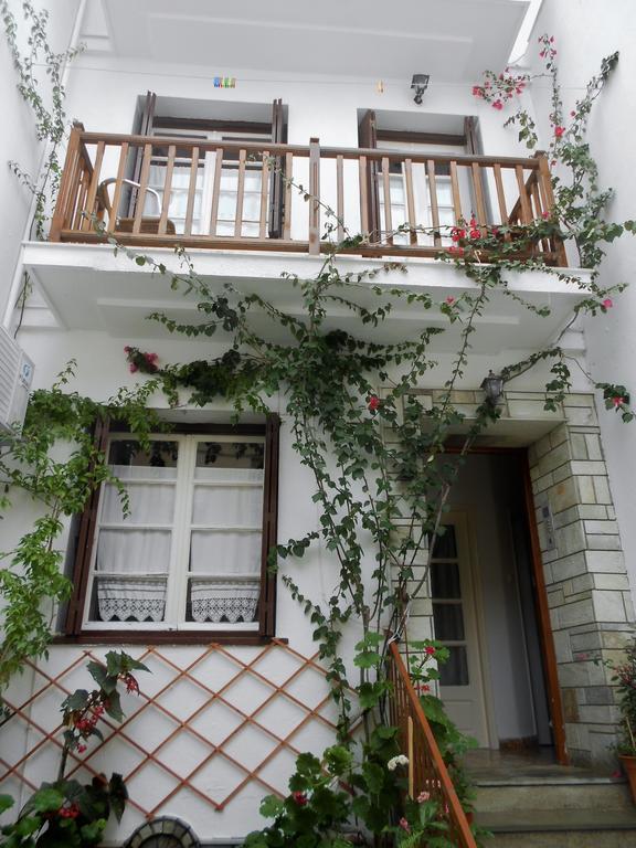 Aggela Guesthouse Skopelos Exterior foto